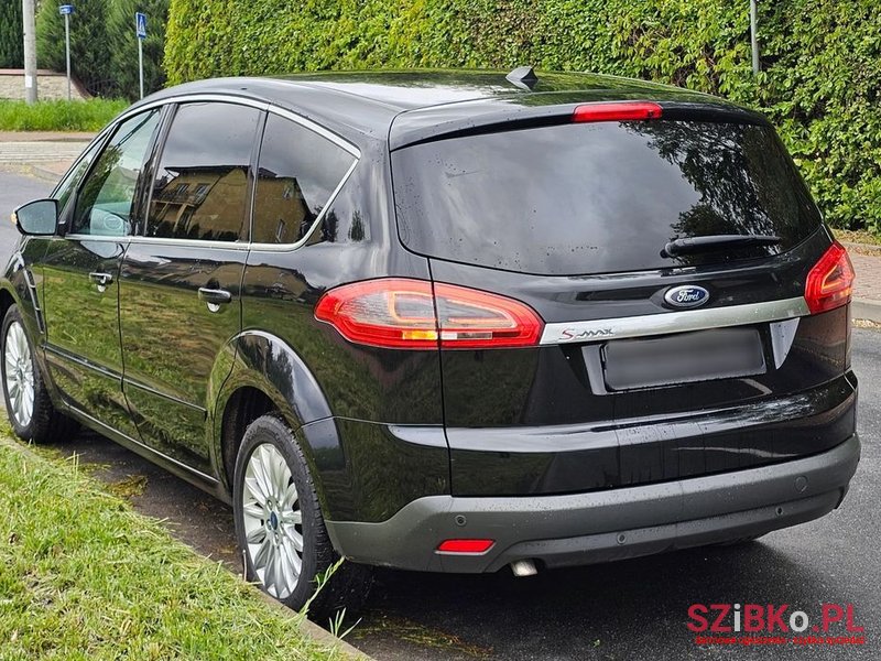2014' Ford S-Max 2.0 Tdci Dpf Trend photo #2