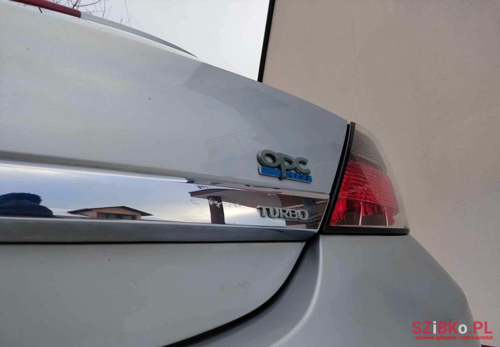 2005' Opel Astra Sport photo #6