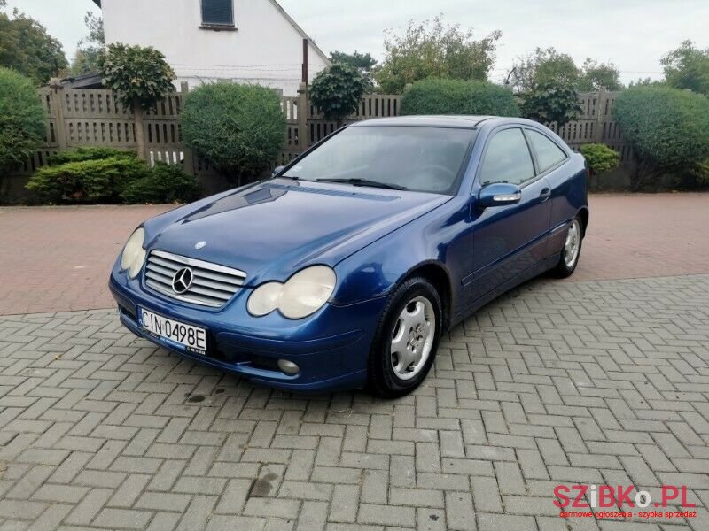 2002' Mercedes-Benz Klasa C photo #1