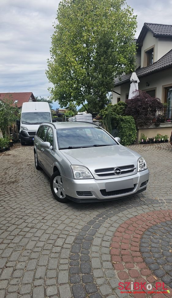 2004' Opel Vectra 2.2 Comfort photo #1
