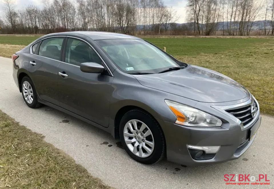 2014' Nissan Altima photo #2