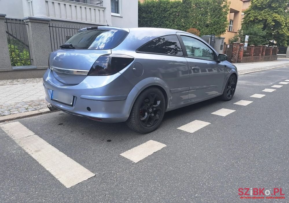 2006' Opel Astra Gtc 2.0 Turbo Sport photo #5