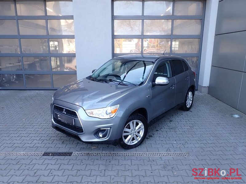 2014' Mitsubishi ASX 1.8 Di-D 2Wd Instyle photo #3