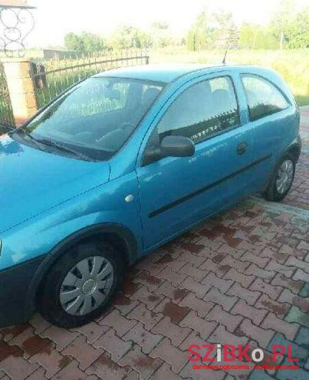2001' Opel Corsa photo #1