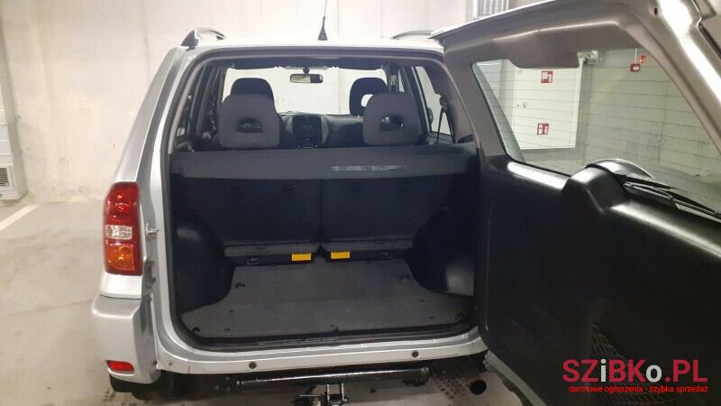 2005' Toyota RAV4 photo #4