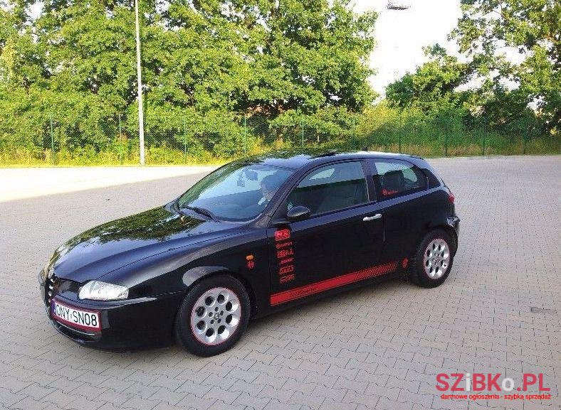 2002' Alfa Romeo 157 photo #2