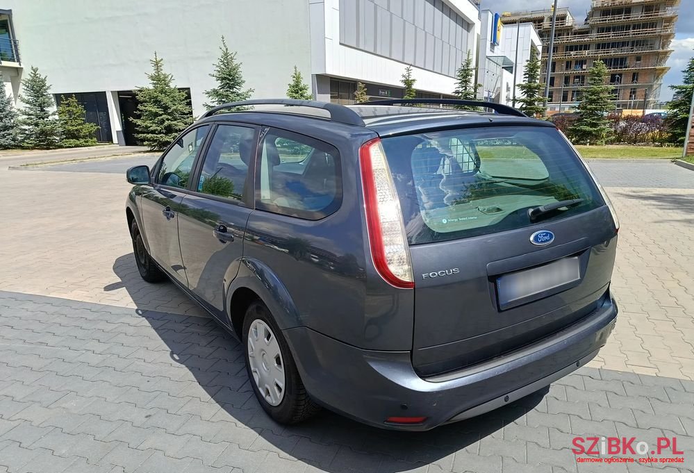 2010' Ford Focus 1.6 Ambiente photo #6