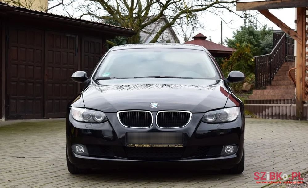 2007' BMW 3 Series 320D Coupe photo #2