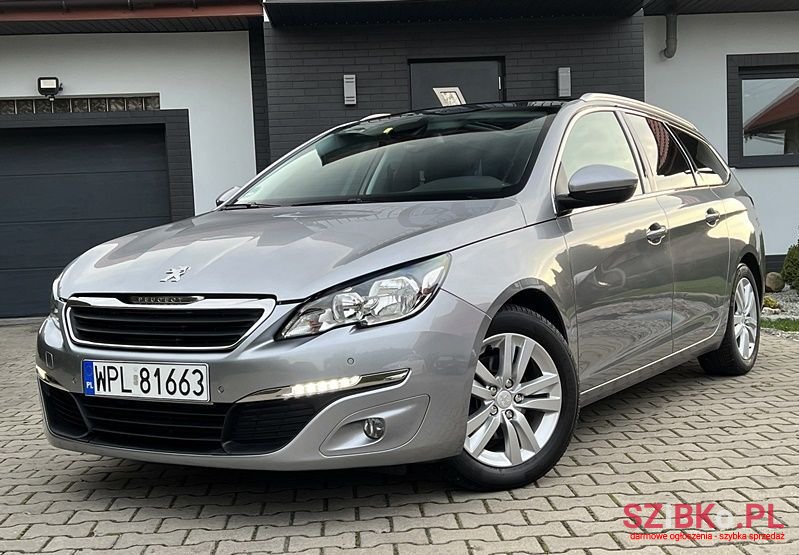 2015' Peugeot 308 photo #1