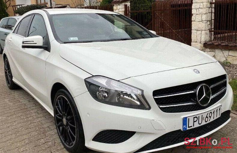 2015' Mercedes-Benz Klasa A photo #1