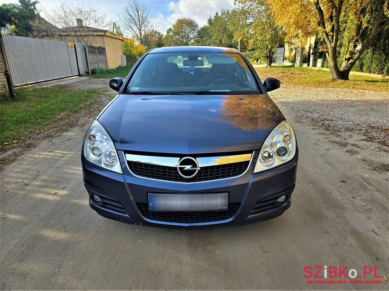 2006' Opel Vectra 1.9 Cdti Elegance photo #2