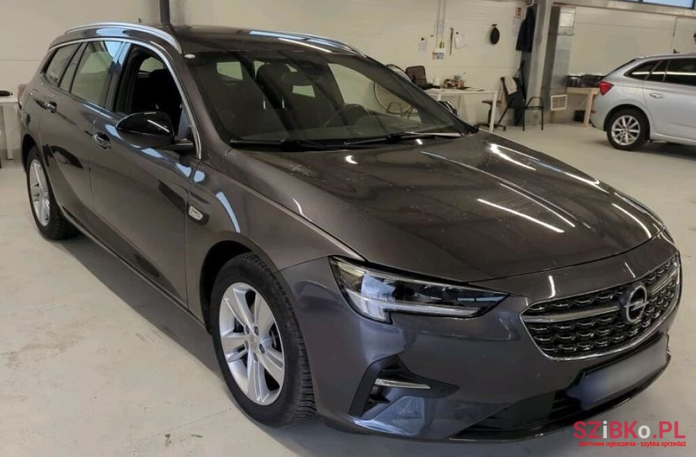 2022' Opel Insignia photo #2
