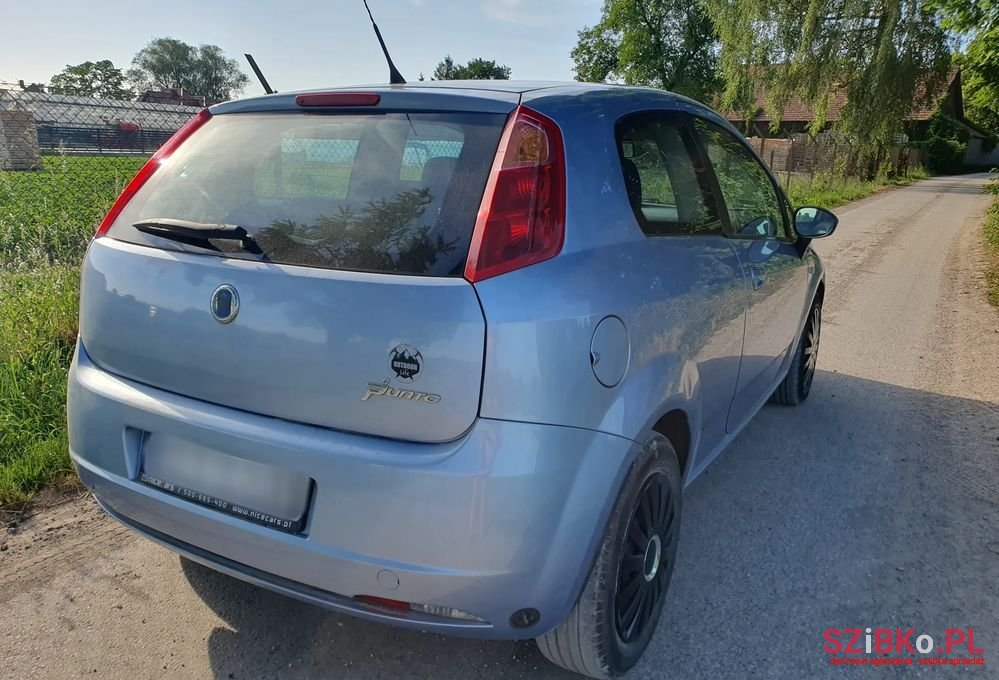 2006' Fiat Grande Punto 1.4 8V photo #3