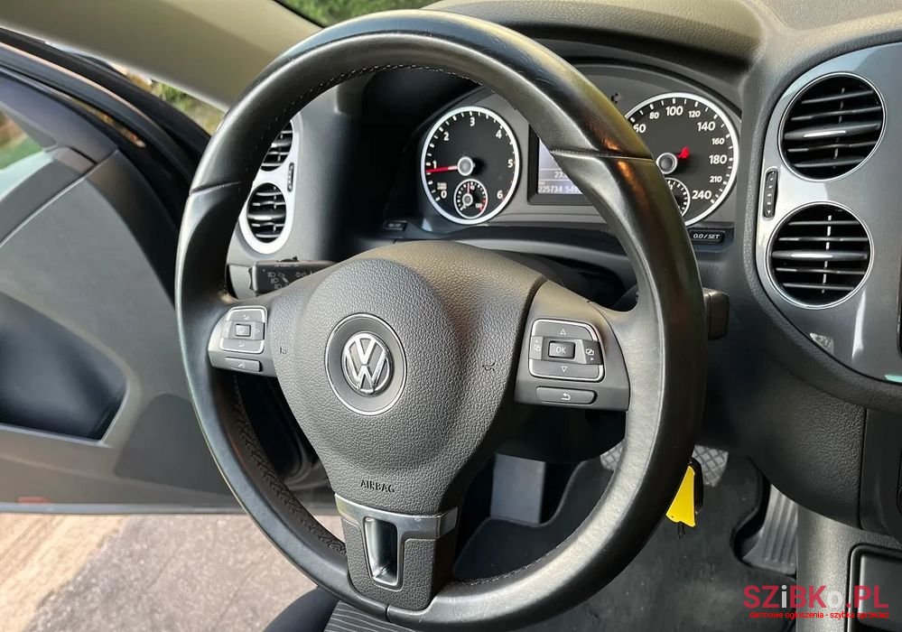 2014' Volkswagen Tiguan photo #6