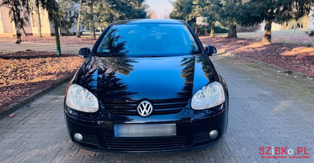 2005' Volkswagen Golf 1.6 Fsi Q-Line photo #1