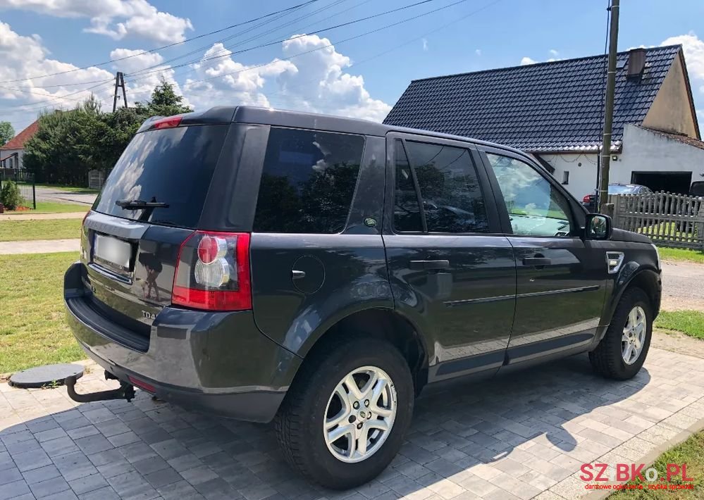 2010' Land Rover Freelander photo #3