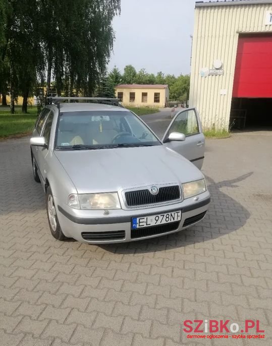 2003' Skoda Octavia Elegance photo #2