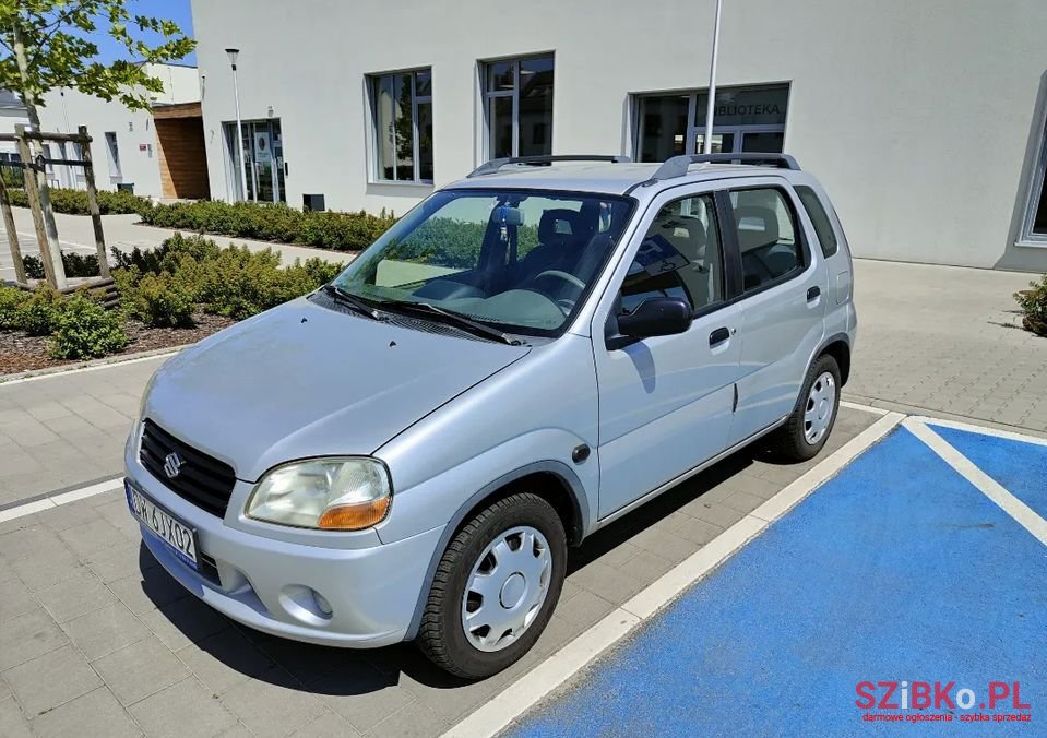 2002' Suzuki Ignis photo #1