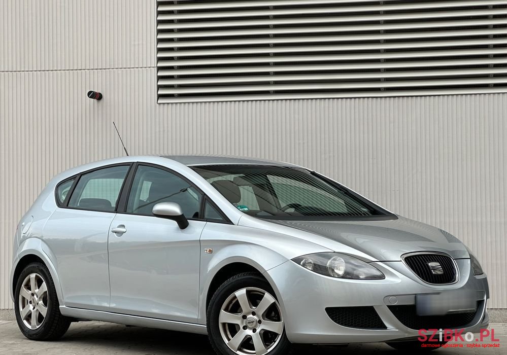 2008' SEAT Leon 1.6 Style photo #2