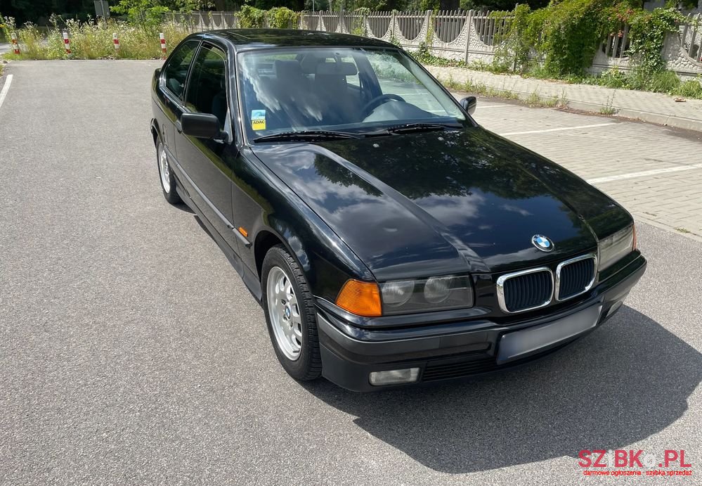 1998' BMW 3 Series 316I photo #5