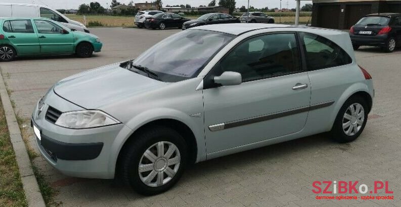 2003' Renault Megane photo #1