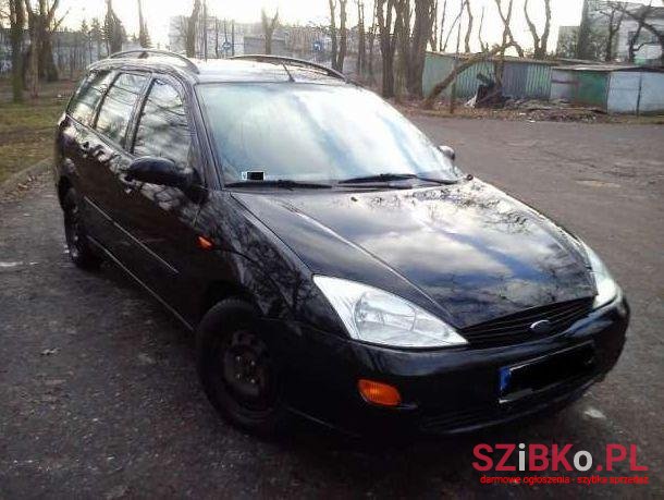 2001' Ford Focus photo #4