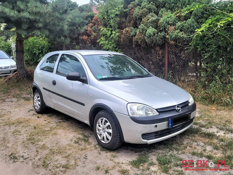 2001' Opel Corsa photo #2