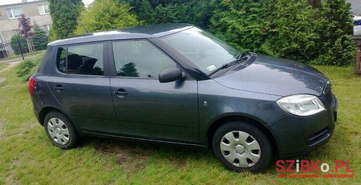 2010' Skoda Fabia photo #1