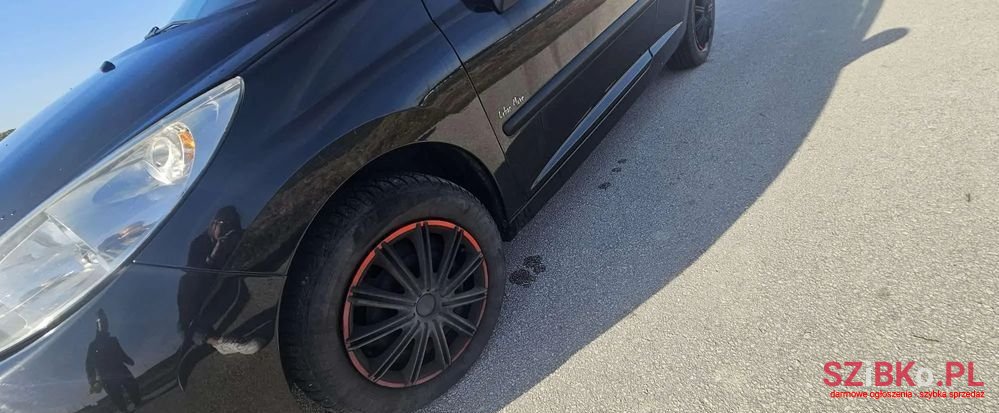 2010' Peugeot 207 1.4 16V Trendy photo #3