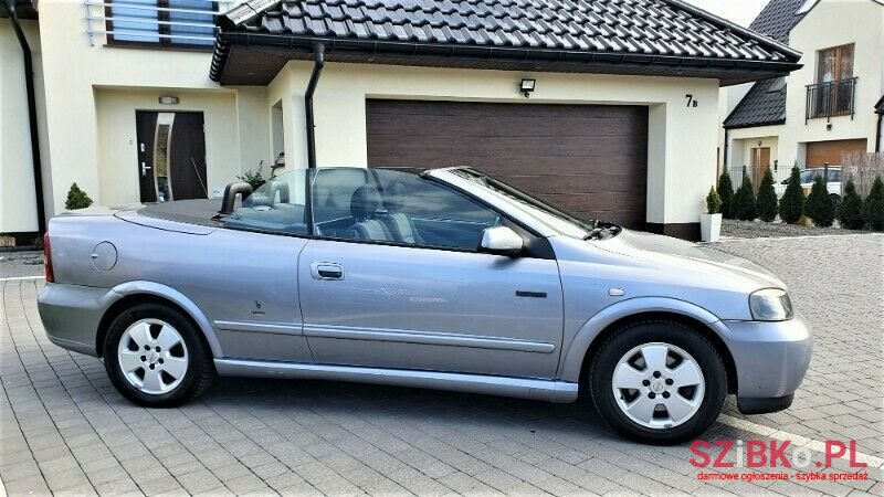 2004' Opel Astra photo #3