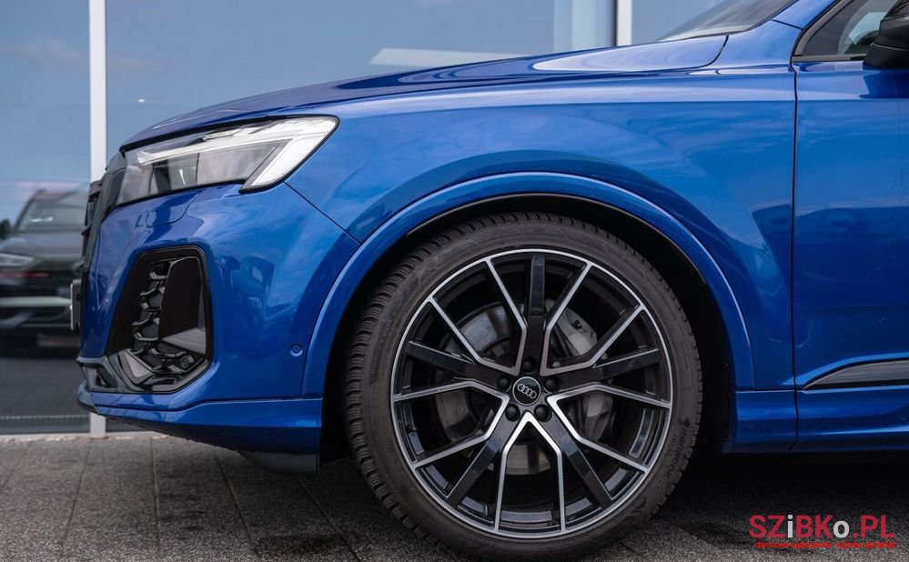 2024' Audi Q7 photo #4