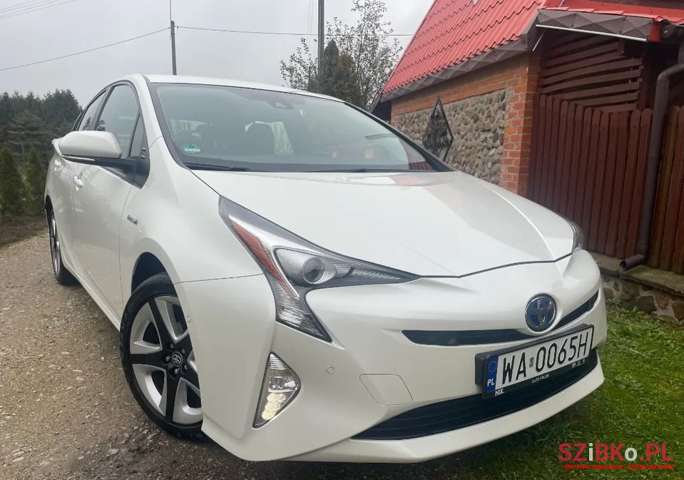 2018' Toyota Prius photo #6