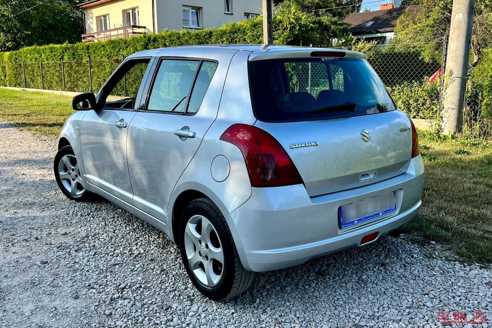 2005' Suzuki Swift photo #5