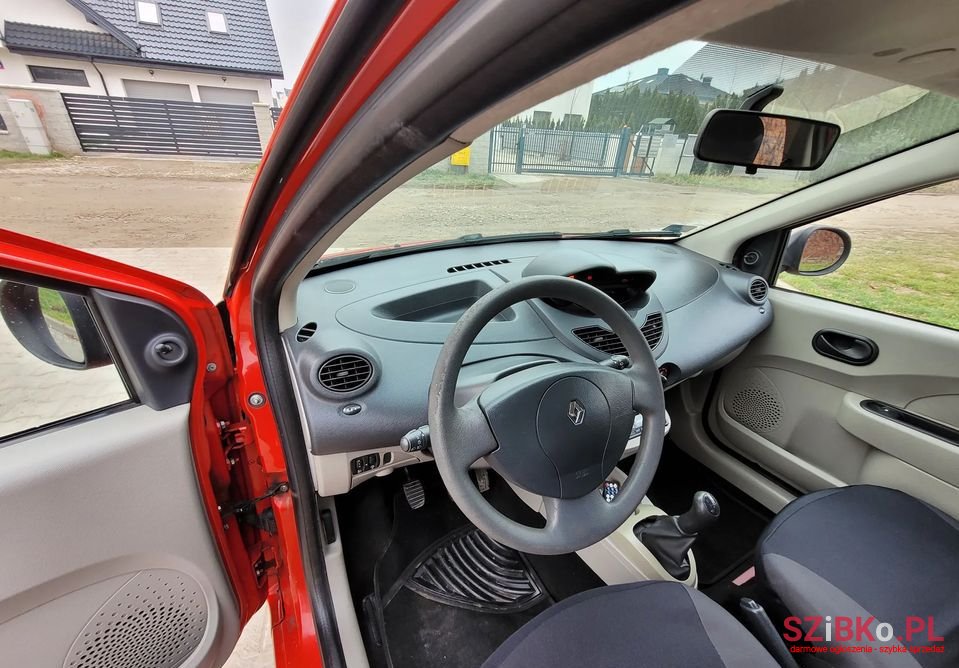 2009' Renault Twingo photo #5