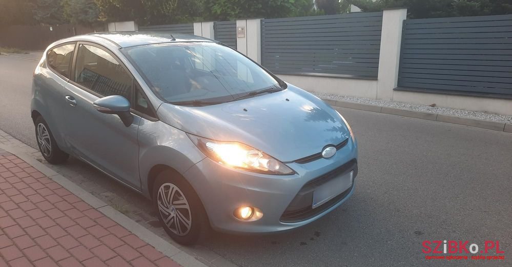 2009' Ford Fiesta photo #1