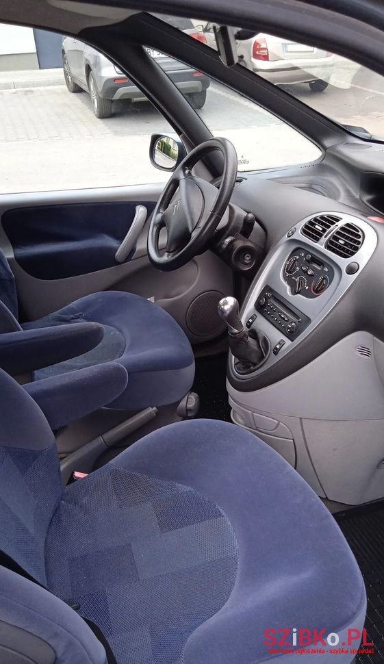2005' Citroen Xsara Picasso photo #6