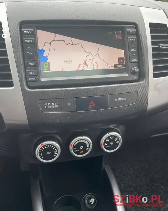 2009' Peugeot 4007 photo #3