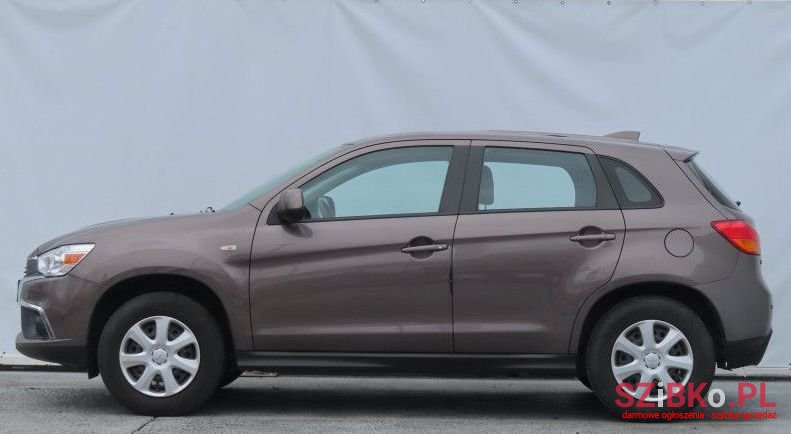 2016' Mitsubishi ASX photo #2