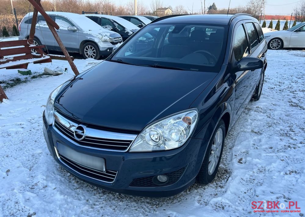 2008' Opel Astra photo #4