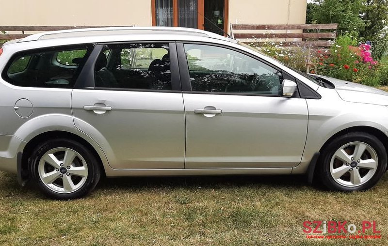 2010' Ford Focus 1.6 Tdci Ambiente photo #3