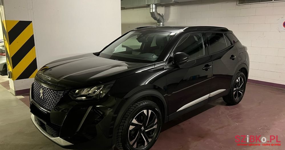 2021' Peugeot 2008 photo #1