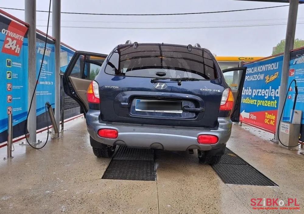 2004' Hyundai Santa Fe 2.4 Gls 2Wd photo #4