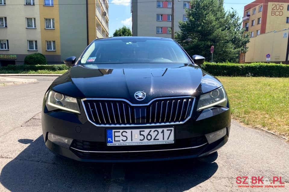 2018' Skoda Superb photo #3