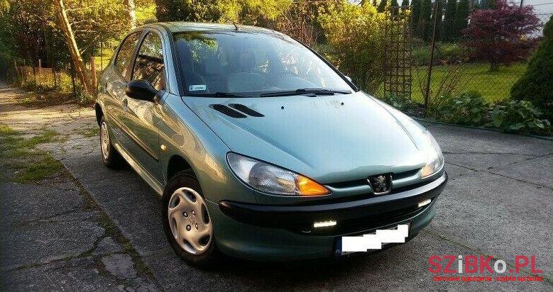2002' Peugeot 206 photo #1