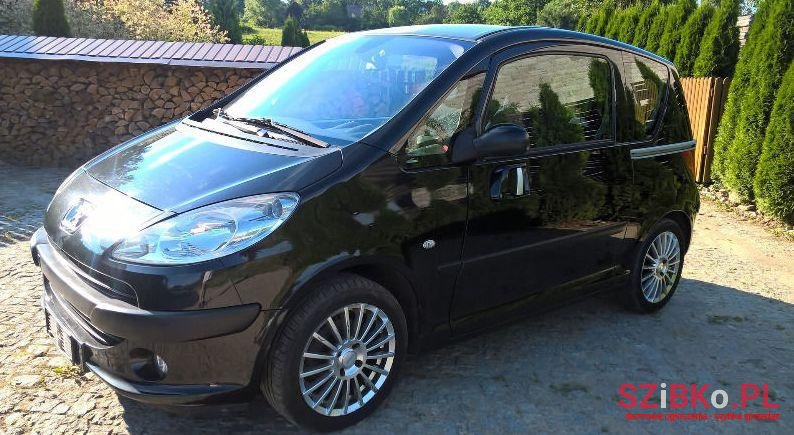 2006' Peugeot 1007 photo #1
