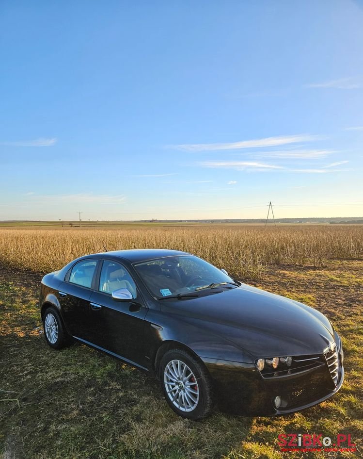 2006' Alfa Romeo 159 photo #3