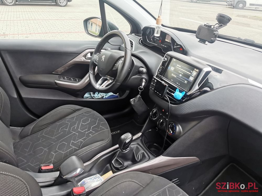 2016' Peugeot 2008 photo #4