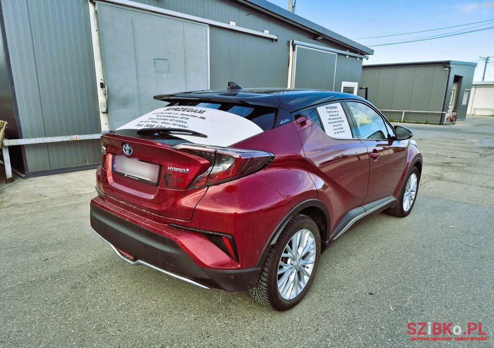 2018' Toyota C-HR photo #2