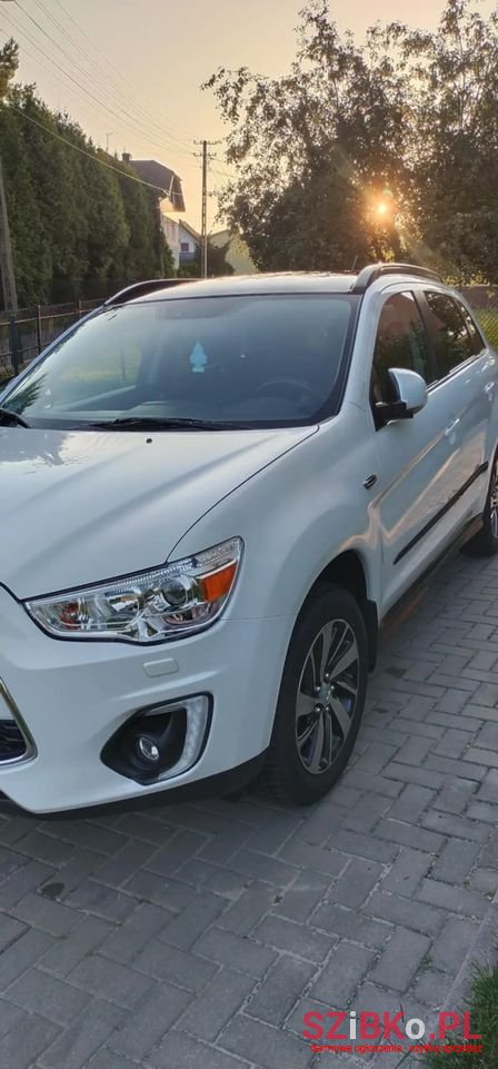 2014' Mitsubishi ASX photo #3