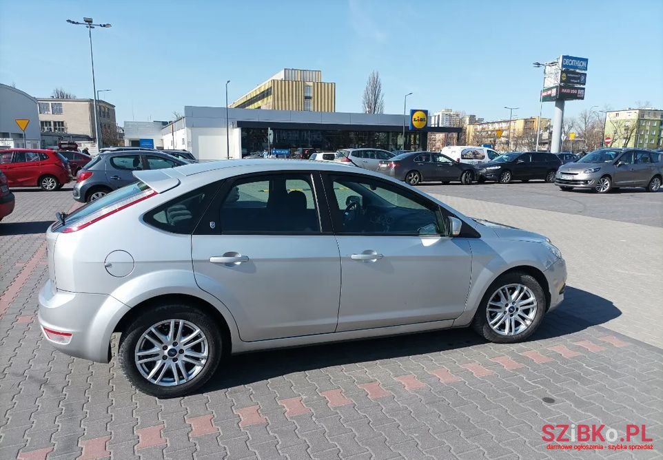 2008' Ford Focus photo #3